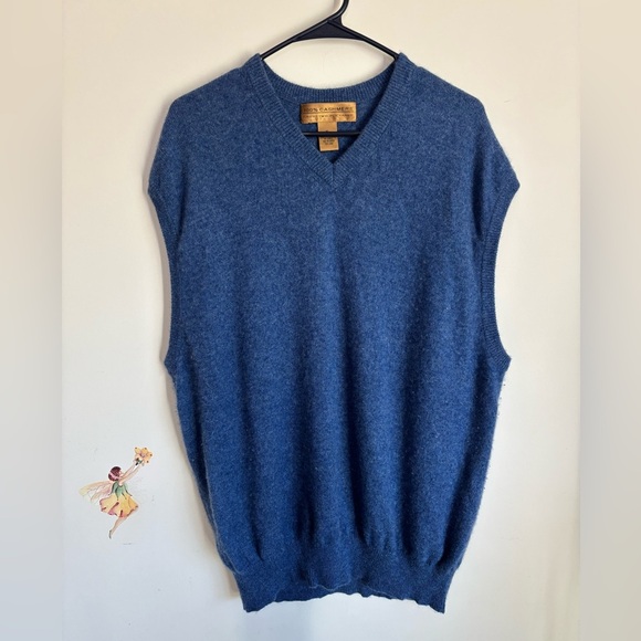Finest Two-Ply Yarns Other - VTG Cashmere Vest Finest Two-Ply Yards Blue Sleeveless Sweater Size XL